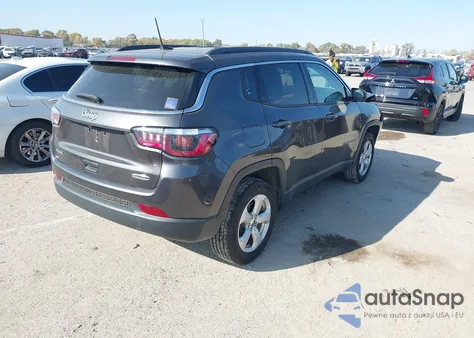 2020 Jeep Compass Latitude 4X4 from USA, damaged, VIN 3C4NJDBB2LT229330